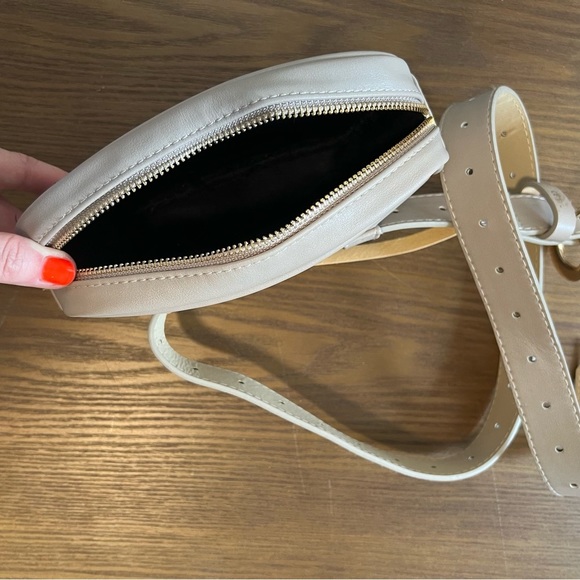 Unbranded Structured Fanny Pack / belt bag - Picture 2 of 8